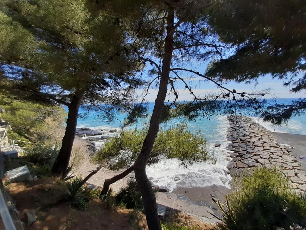 Appartamento nel borgo con splendida vista sul mare Cervo Esterno foto