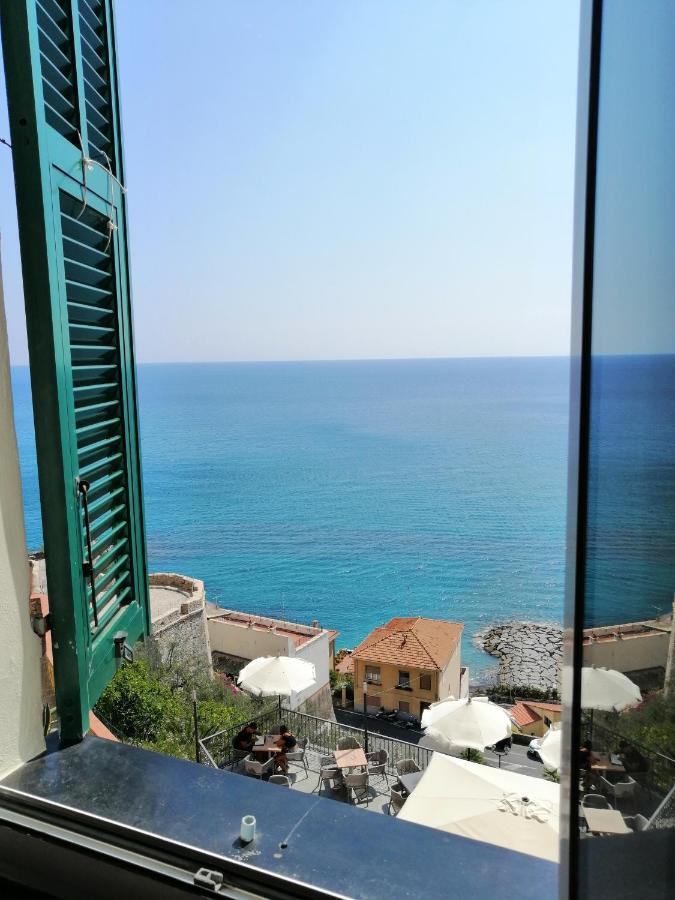 Appartamento nel borgo con splendida vista sul mare Cervo Esterno foto